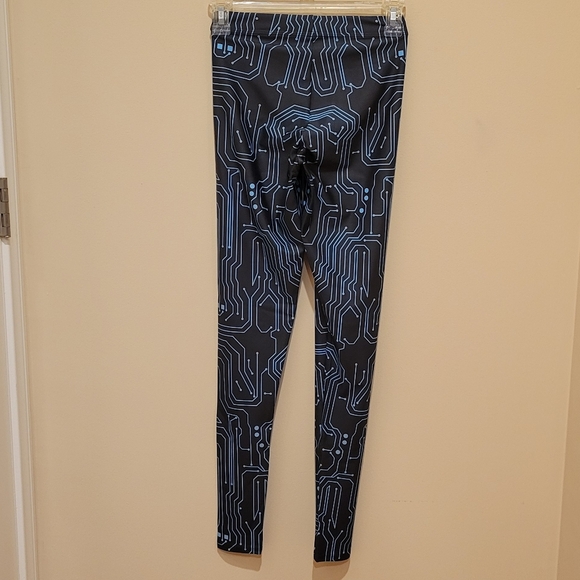 Bombsheller circuit board leggings - Picture 8 of 13